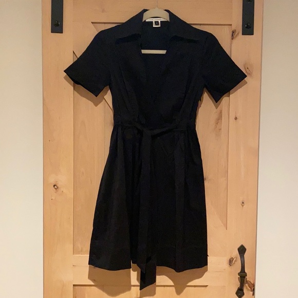 Diane Von Furstenberg black collared wrap dress - Picture 3 of 5